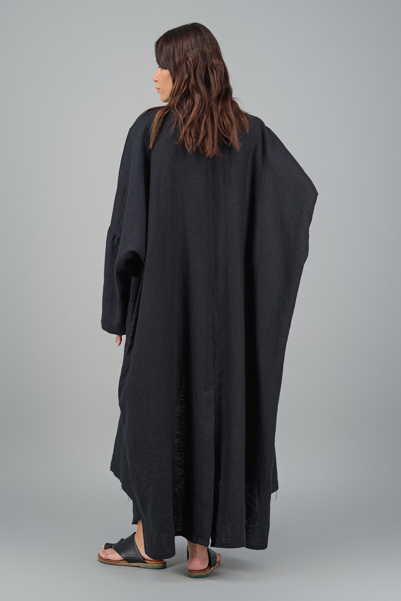 Nawar Linen Kimono Coat Black | 100% Linen | Made sustainably – Nature  Hedonist